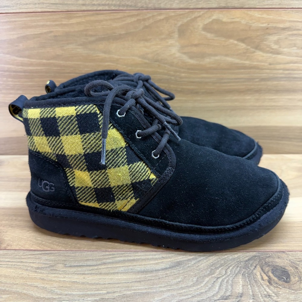 UGG Neumel Chukka Boot Youth Kids Size 5 Black Yellow Gingham Sherpa Fur Lined